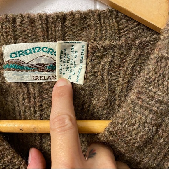 Aran Crafts 100% Wool Fisherman Knit V Neck Sweater Ireland Retro Grandpa Brown - Picture 5 of 7